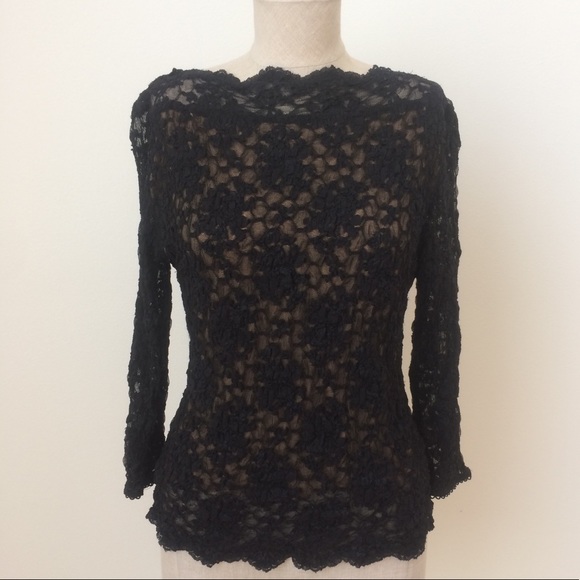 Vintage Tops - Black & Nude Vintage Lace Top
